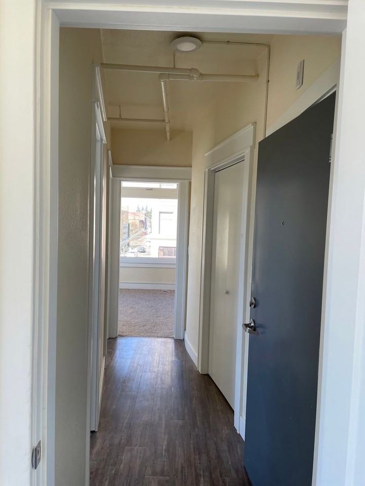 D01804MA Hodges Building - Photo 3 of 16