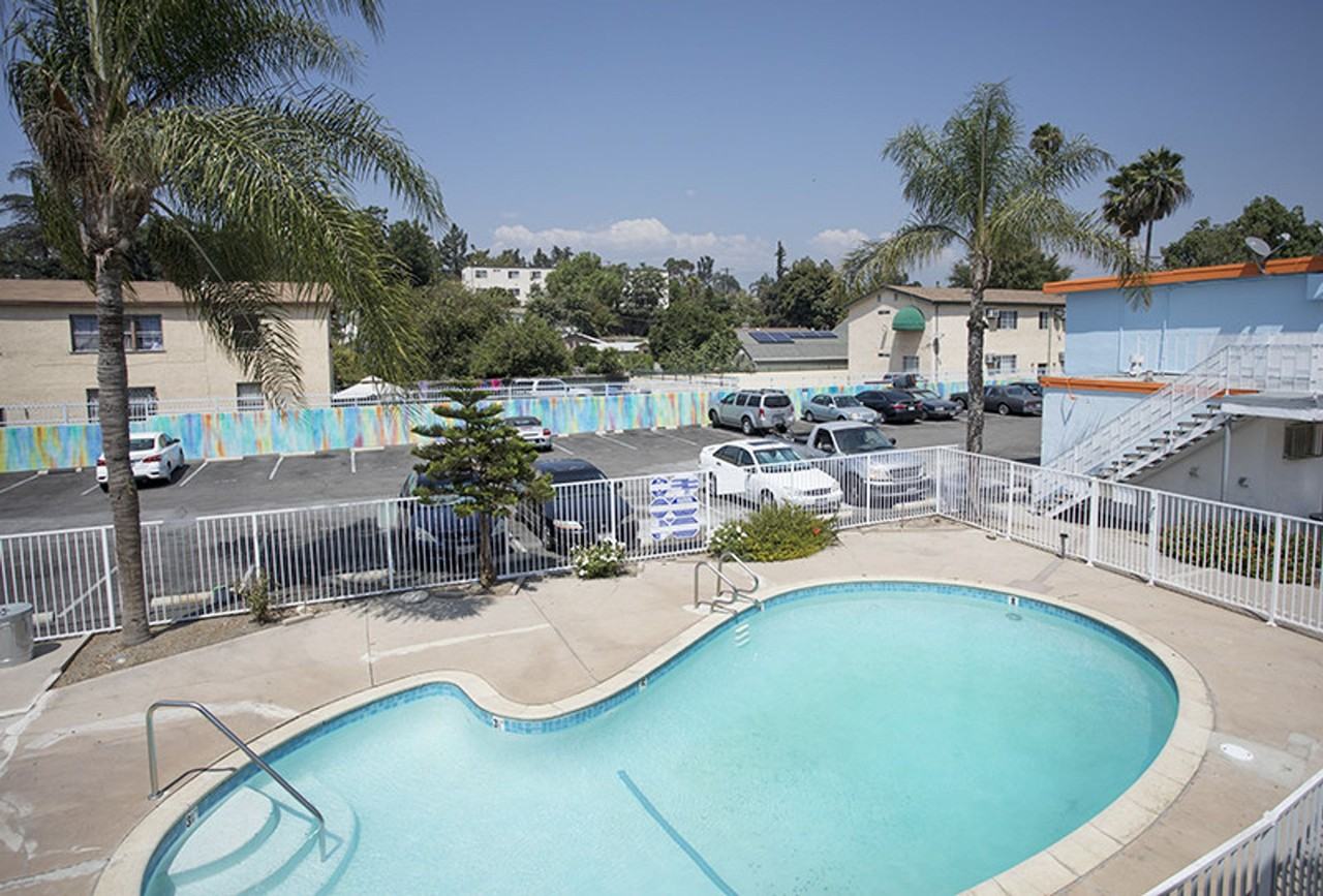 Newly Renovated Gorgeous apartments in Highland Park Oasis - Photo 2 of 21