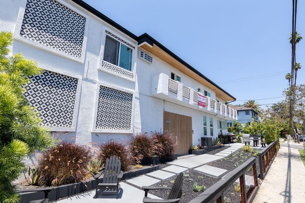 Spacious Apartments - Photo 4 of 9