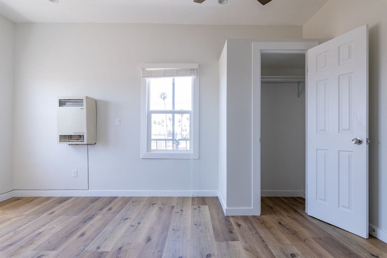 Modern Studios in Koreatown - Photo 3 of 14