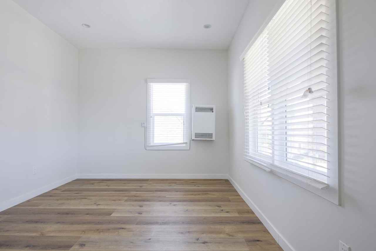 Modern Studios in Koreatown - Photo 6 of 14