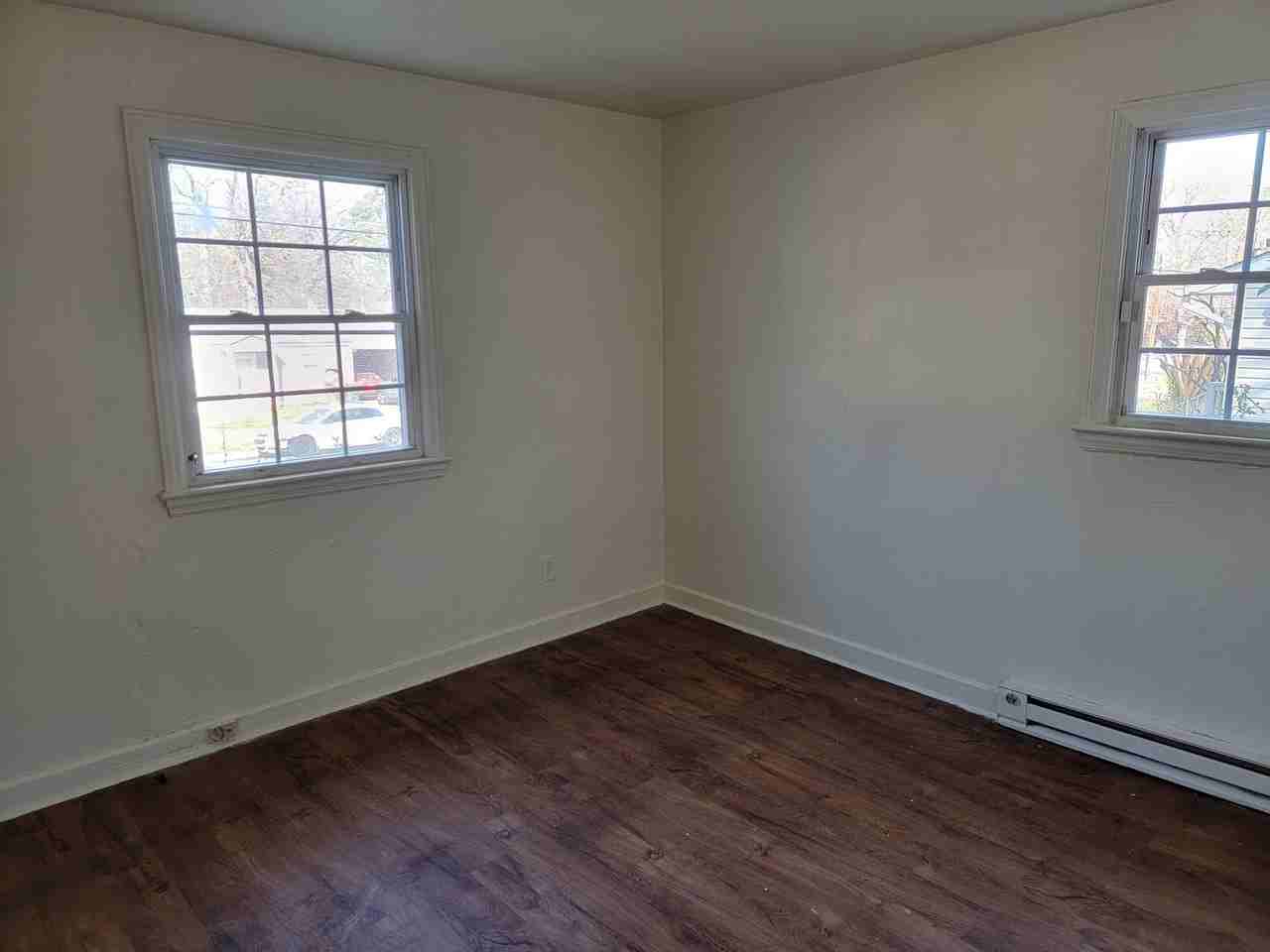2907 Dexter Ave - Photo 5 of 5