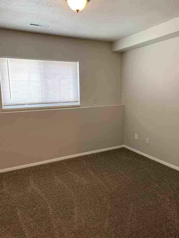 1609 Edora Rd - Photo 6 of 13