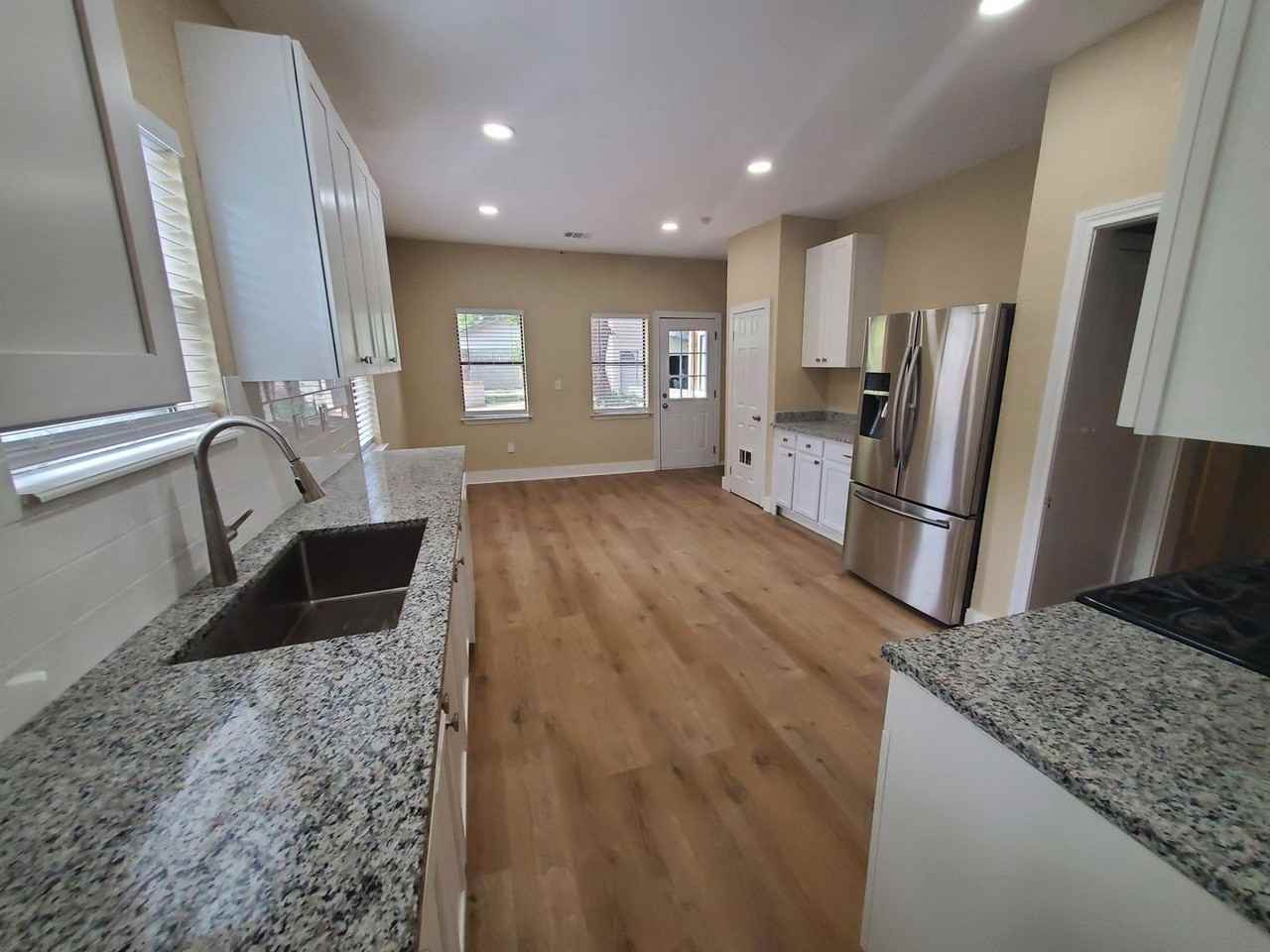 1609 W Magnolia Ave - Photo 6 of 18