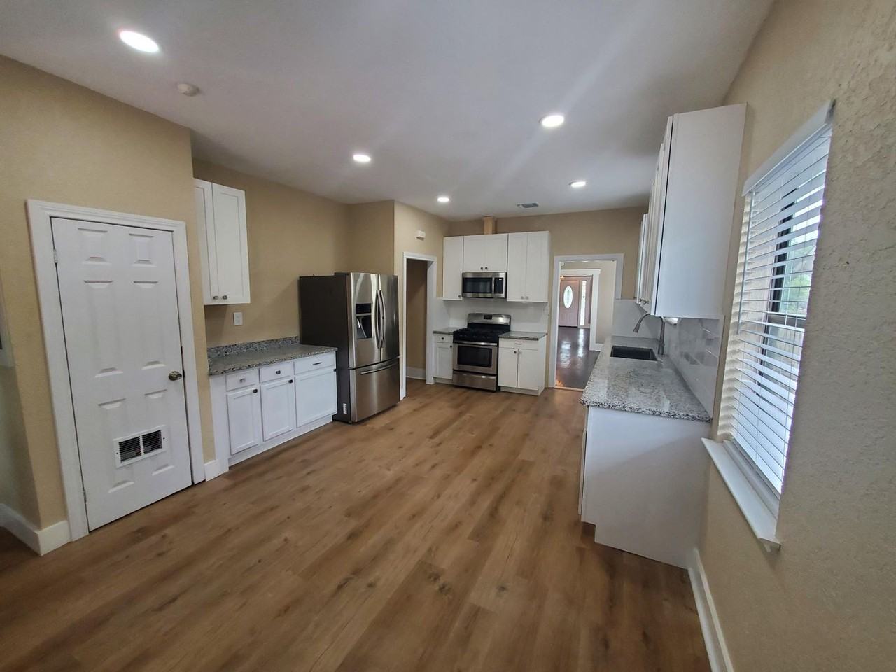 1609 W Magnolia Ave - Photo 7 of 18