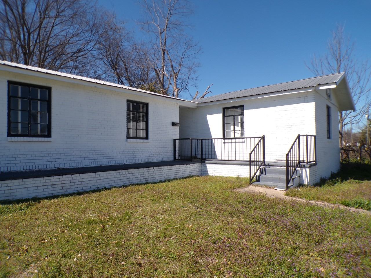6413 Avenue East - Photo 3 of 12