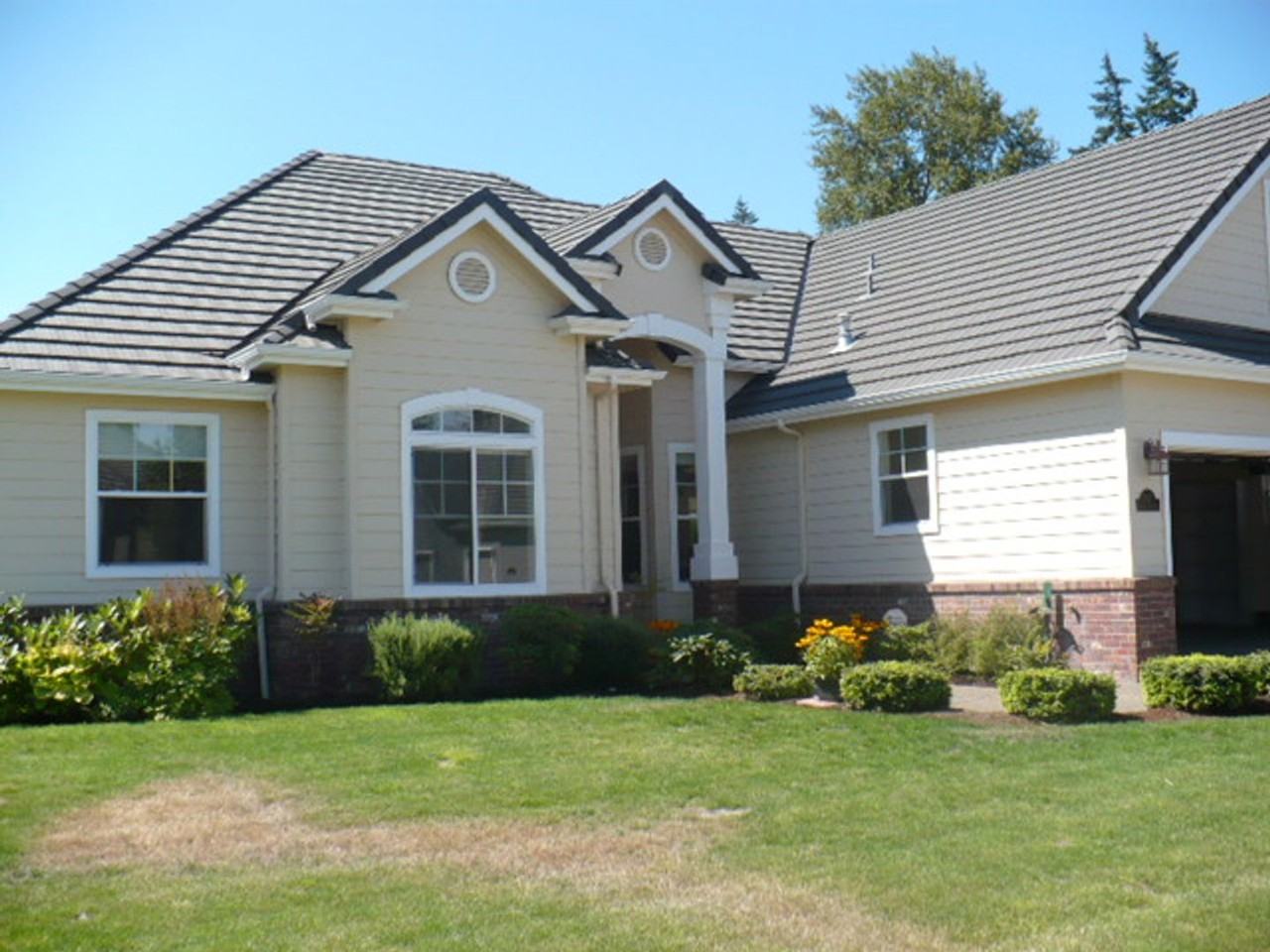 3967 Mirror Pond Way - Photo 2 of 13