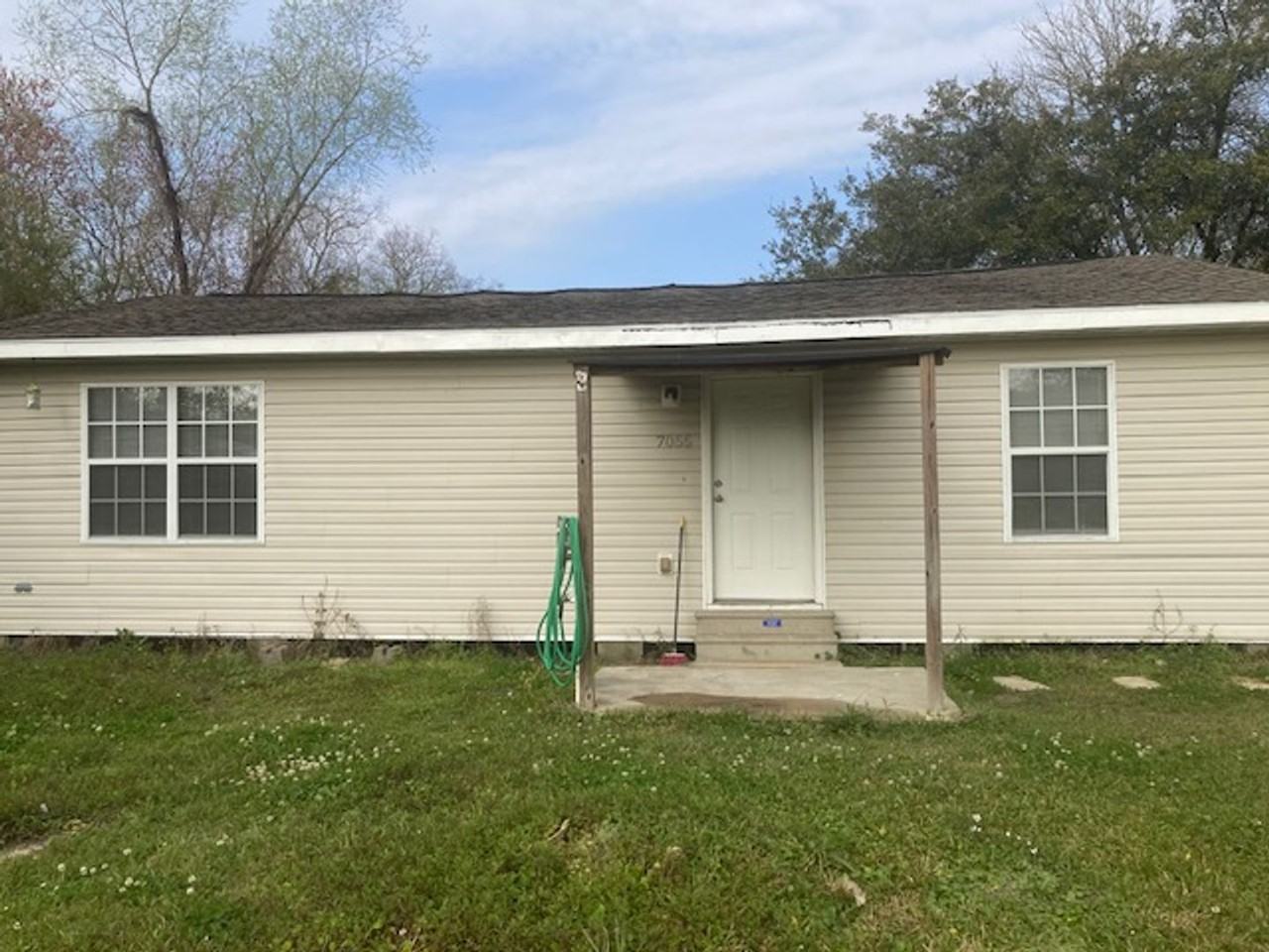 7055 Bell Cir - Photo 2 of 18