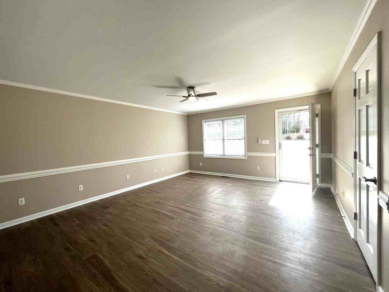 2101A S Mebane St - Photo 2 of 8