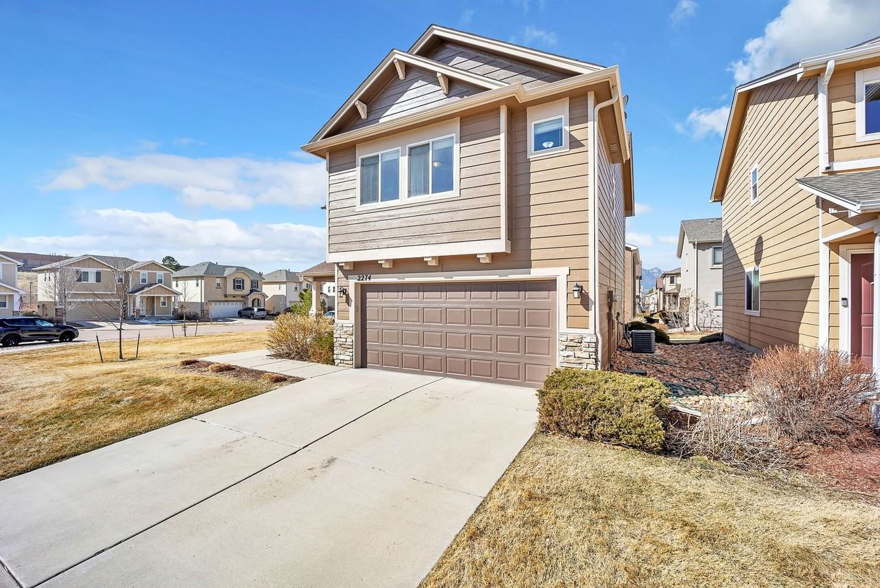 2274 Shady Aspen Dr - Photo 2 of 31