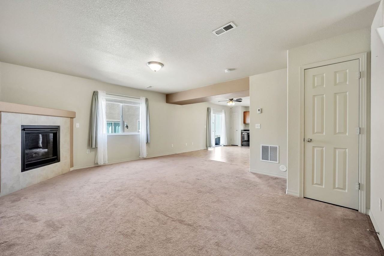 2274 Shady Aspen Dr - Photo 5 of 31