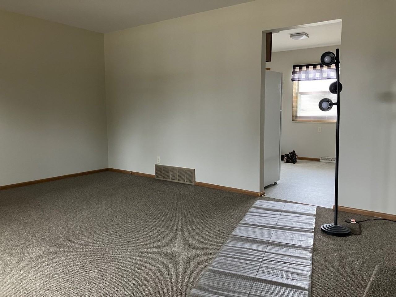 243 Chapel Ter - Photo 3 of 17