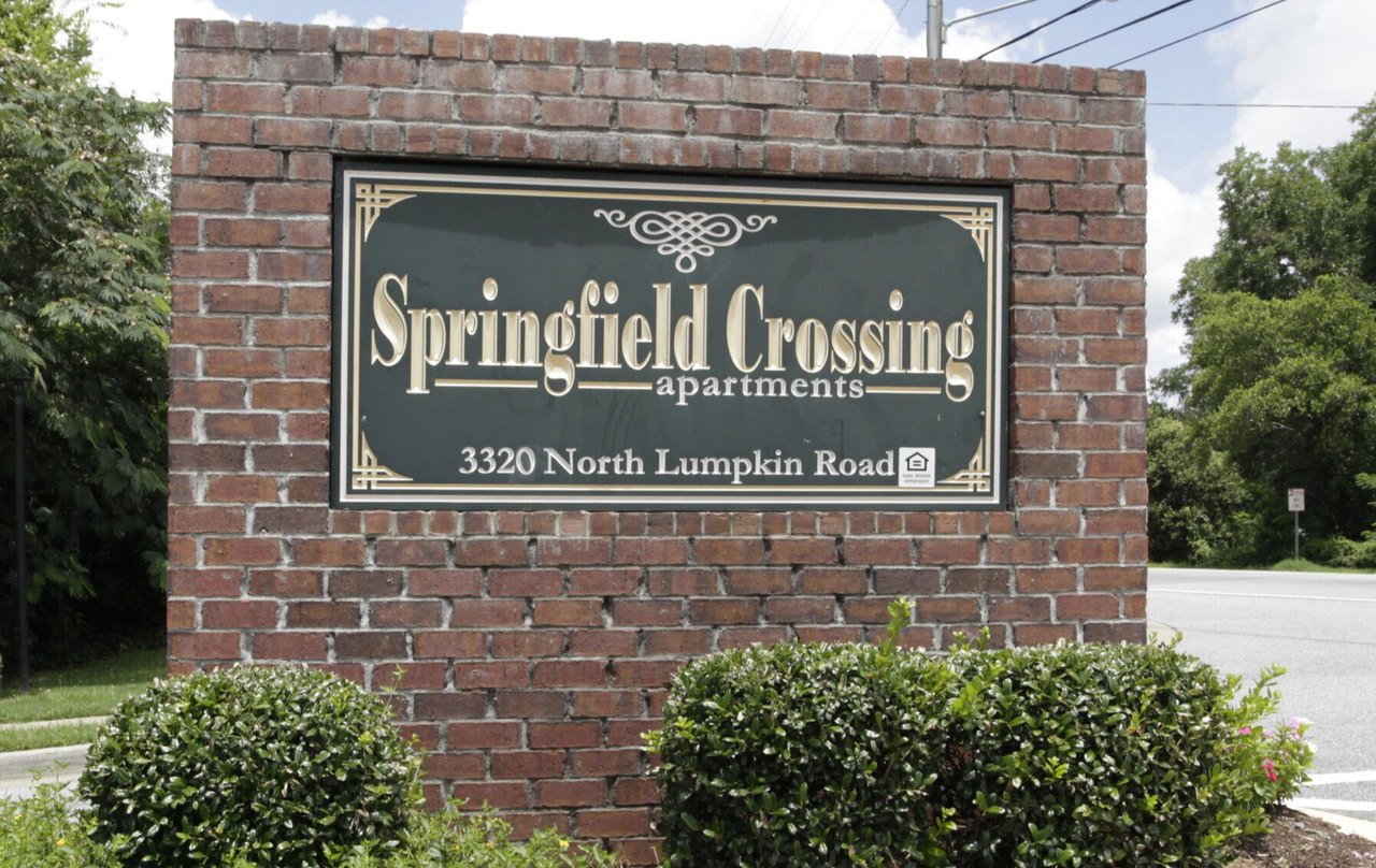 Springfield Crossing Apartments your next home—where comfort, convenience, and community come together! - Photo 2 of 18