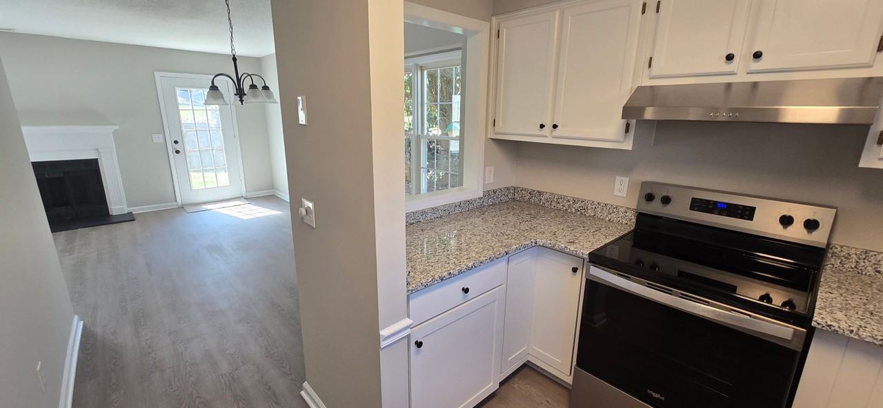 1868 N Winds Dr - Photo 3 of 24