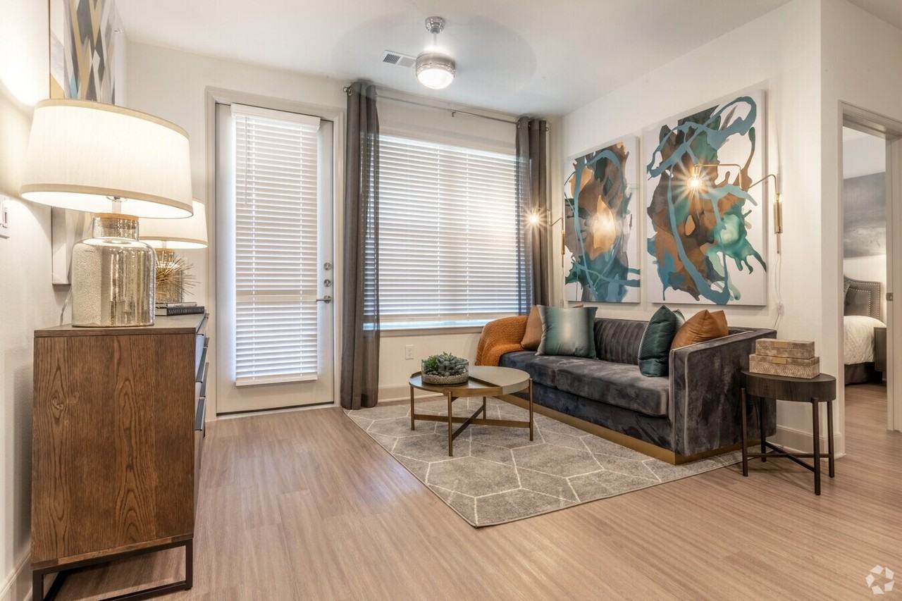 10921 Boudreaux Rd #SL2 - Photo 7 of 12