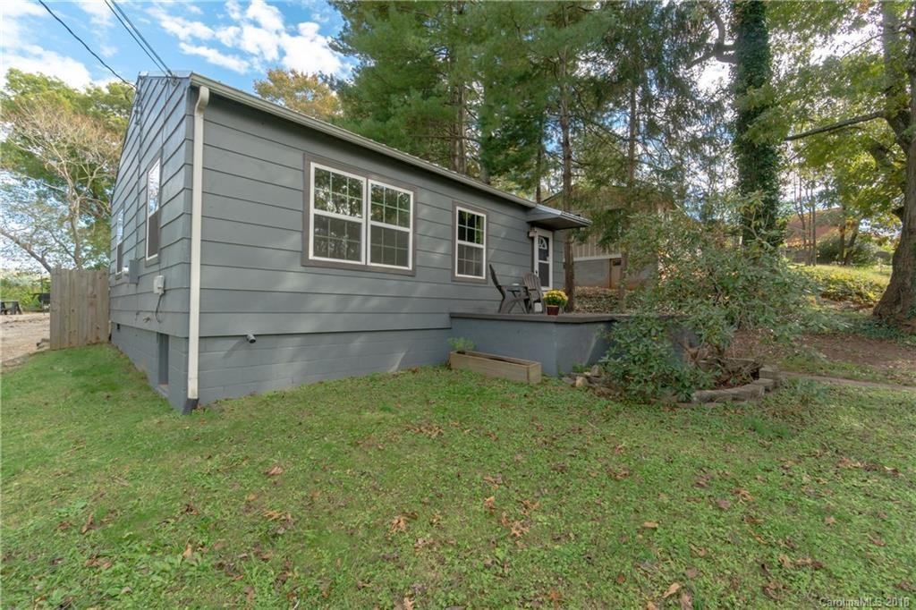 72 Riverview Dr - Photo 2 of 11