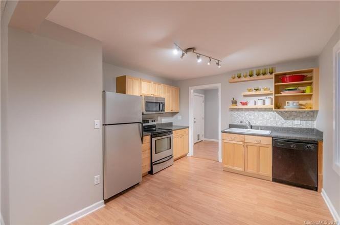 72 Riverview Dr - Photo 6 of 11