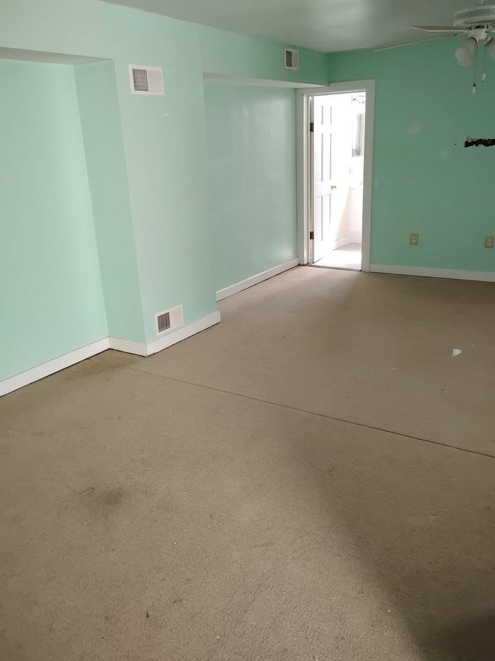 15 West Church Street #C - Photo 6 of 8