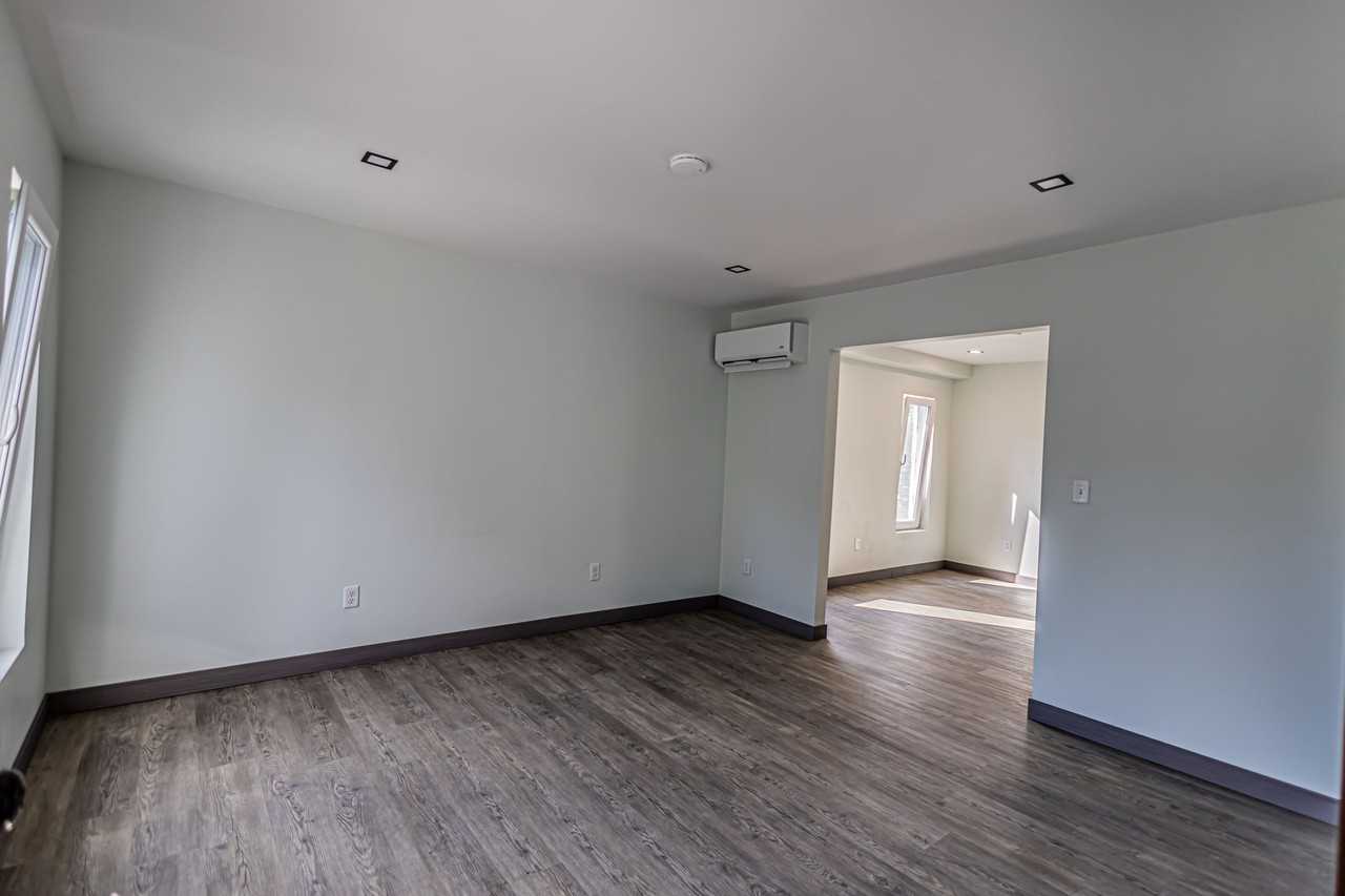 255 Washington St #1 - Photo 4 of 9