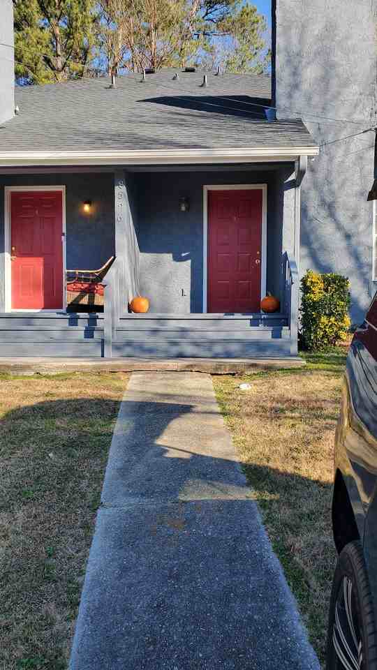 8526 Pineland Dr Apt A #NA - Photo 6 of 13