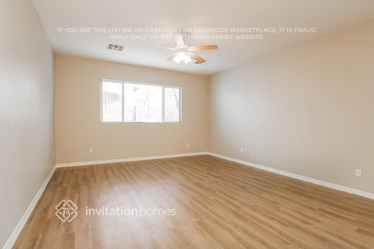 7133 N 73rd Dr - Photo 3 of 17