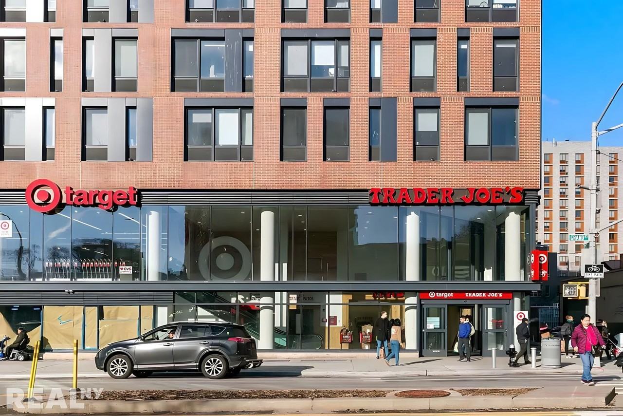 Rivington St #3B - Photo 2 of 11