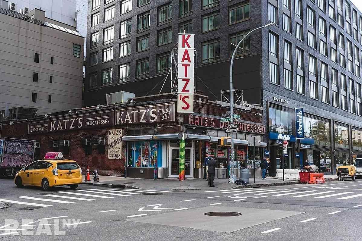 Rivington St #3B - Photo 3 of 11