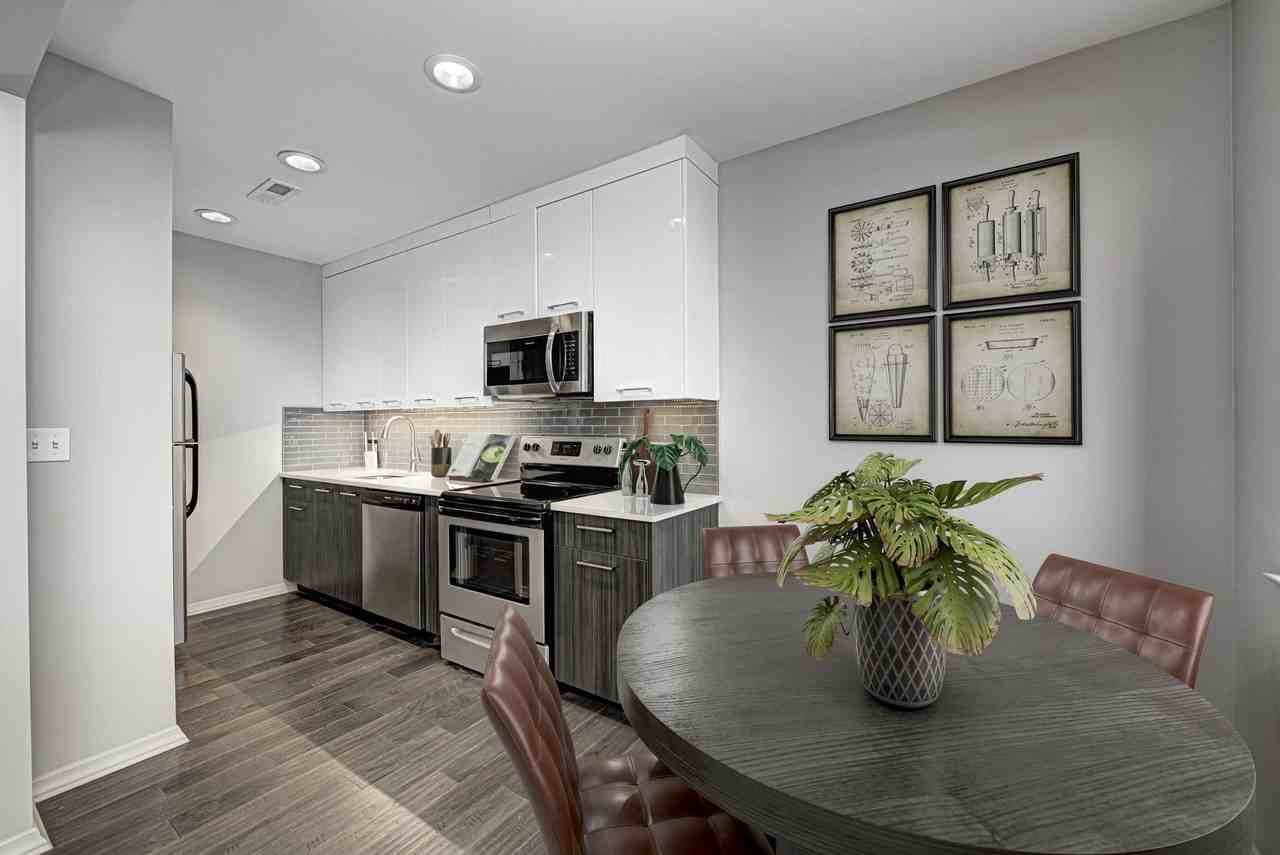 Wyndham on Delaware - Photo 7 of 24