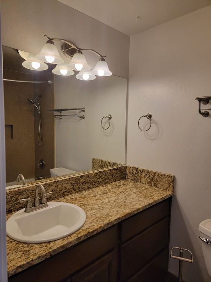 E Taylor St 8-Plex - Photo 6 of 29