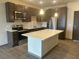 featured image of 5440 Congress Ave