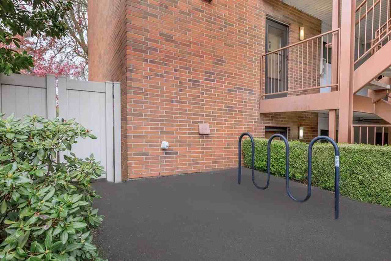 Riverview Apartments - Photo 6 of 8