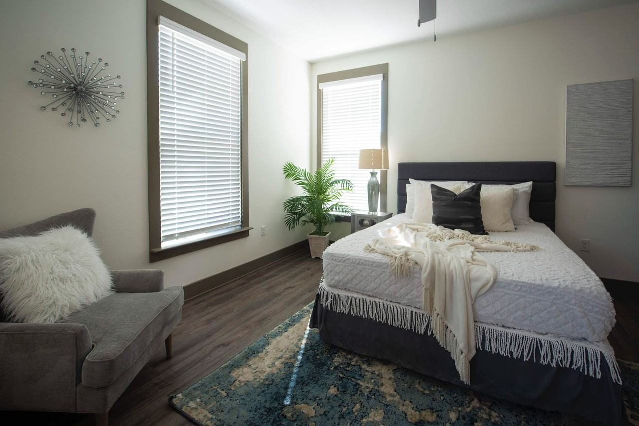 The Central on Orange Lake Apartments in Downtown New Port Richey - Photo 7 of 15