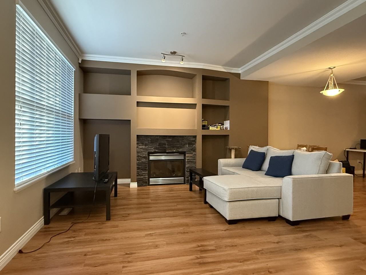 11720 Cottonwood Dr - Photo 2 of 29