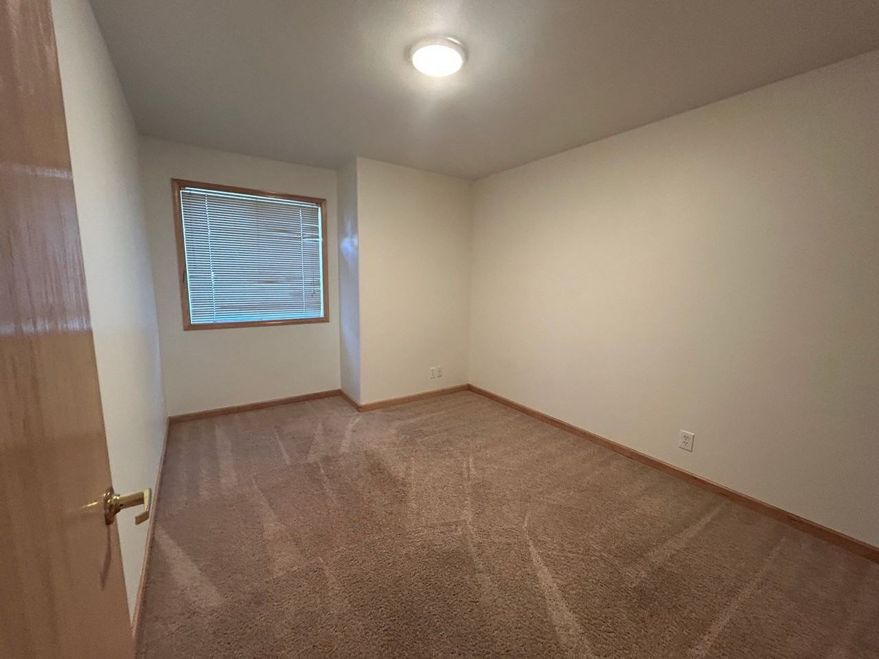 4234 Wintergreen Cir #187 - Photo 7 of 13