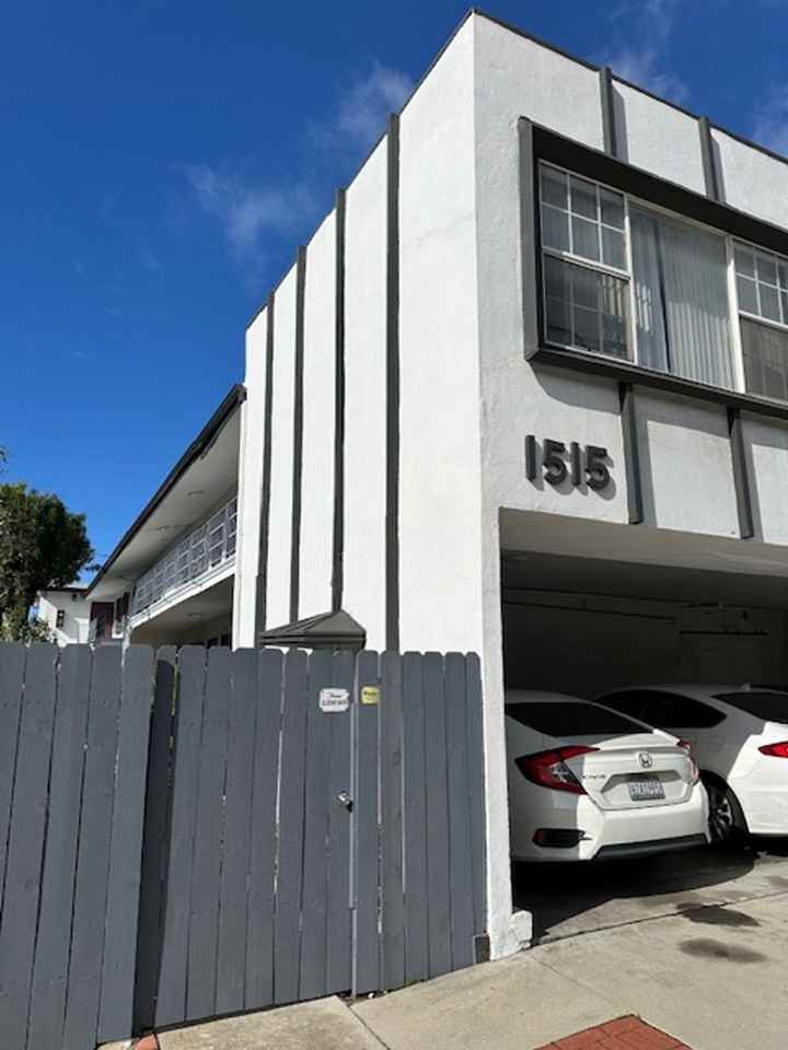 b1511 - Photo 2 of 28