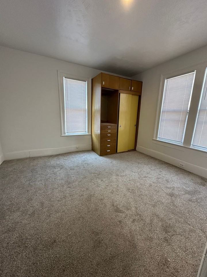 503 Pearl ( Danny Noonan LLC) - Photo 7 of 9