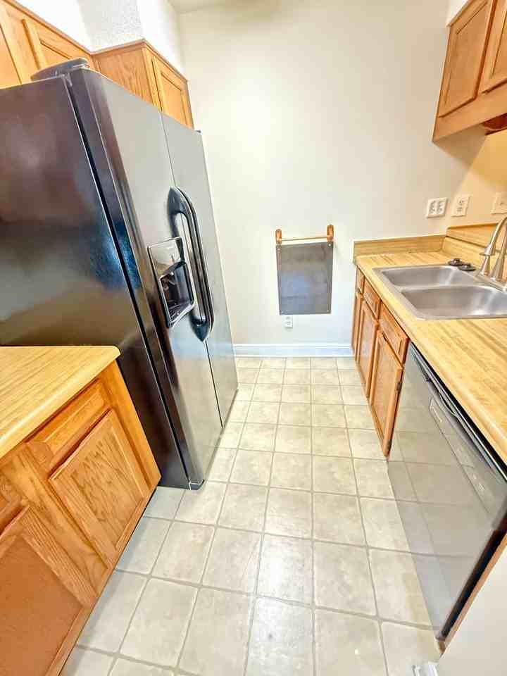 106 Pinehaven Dr - Photo 7 of 15