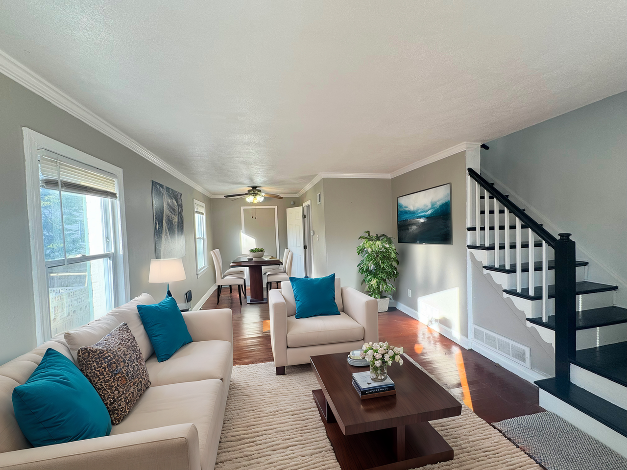 2212 Farrington Ave - Photo 2 of 24