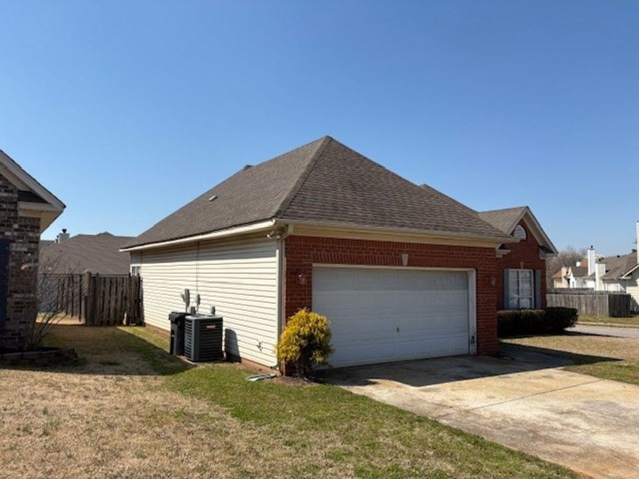 2530 Joey Adkins Dr - Photo 2 of 29