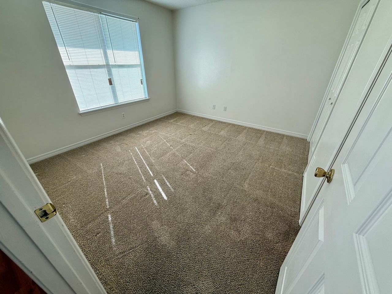 573 Florosa Ct - Photo 6 of 7