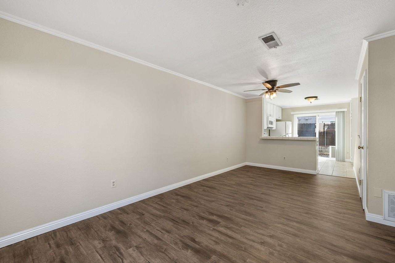 10187 Peaceful Ct - Photo 2 of 19