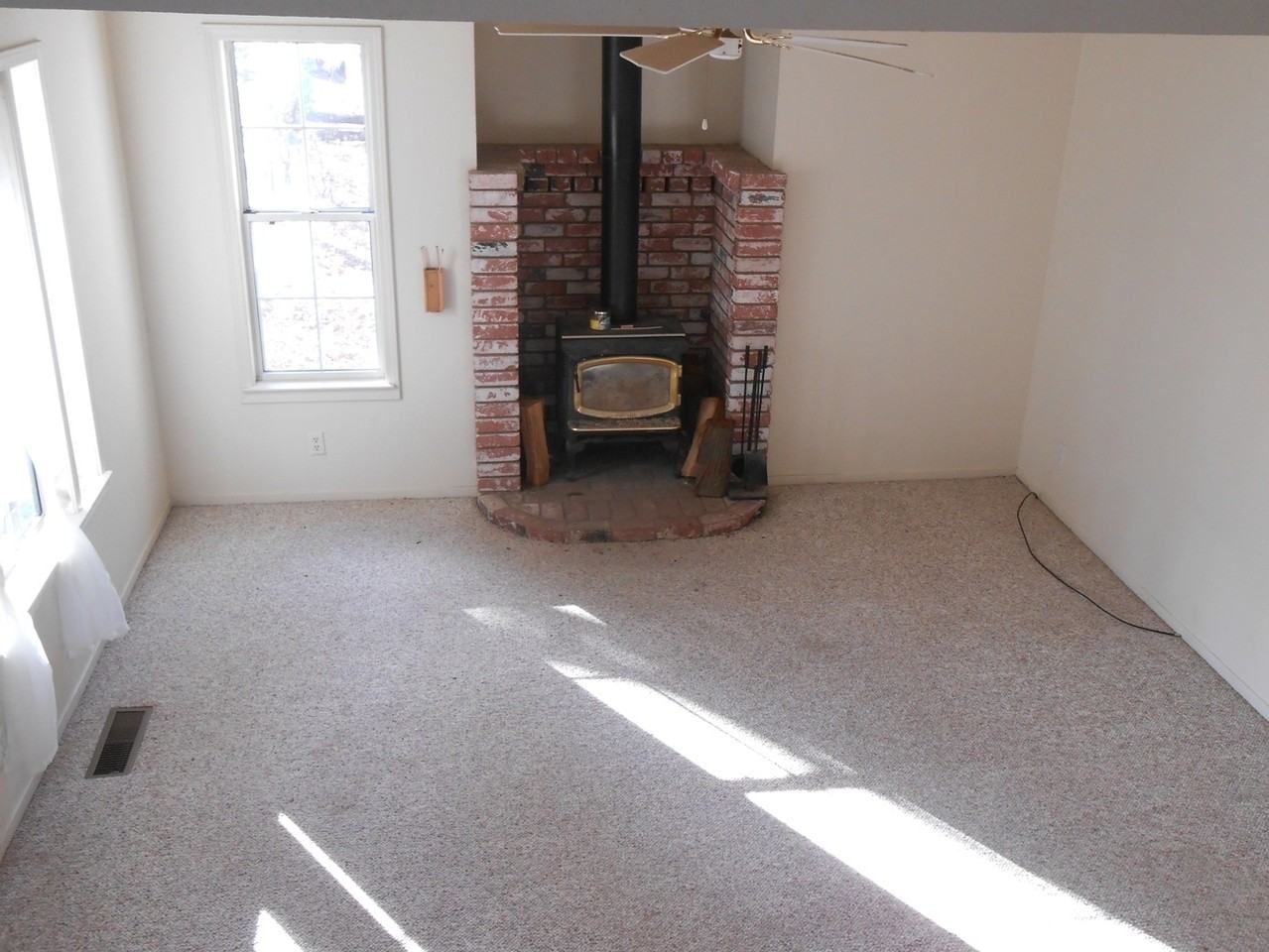 4896 Chateau Way - Photo 5 of 27