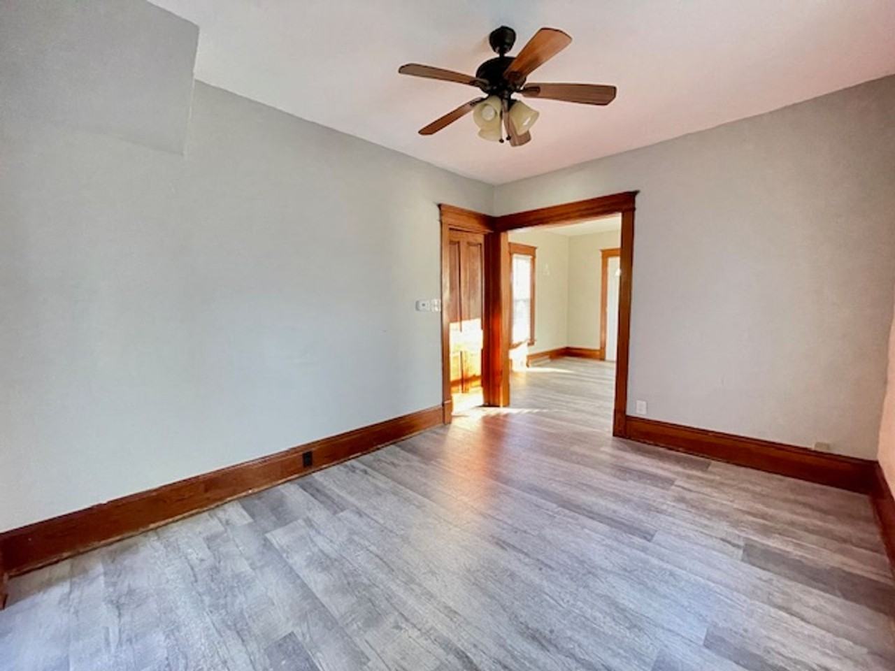 218 Pearl St - Photo 3 of 7