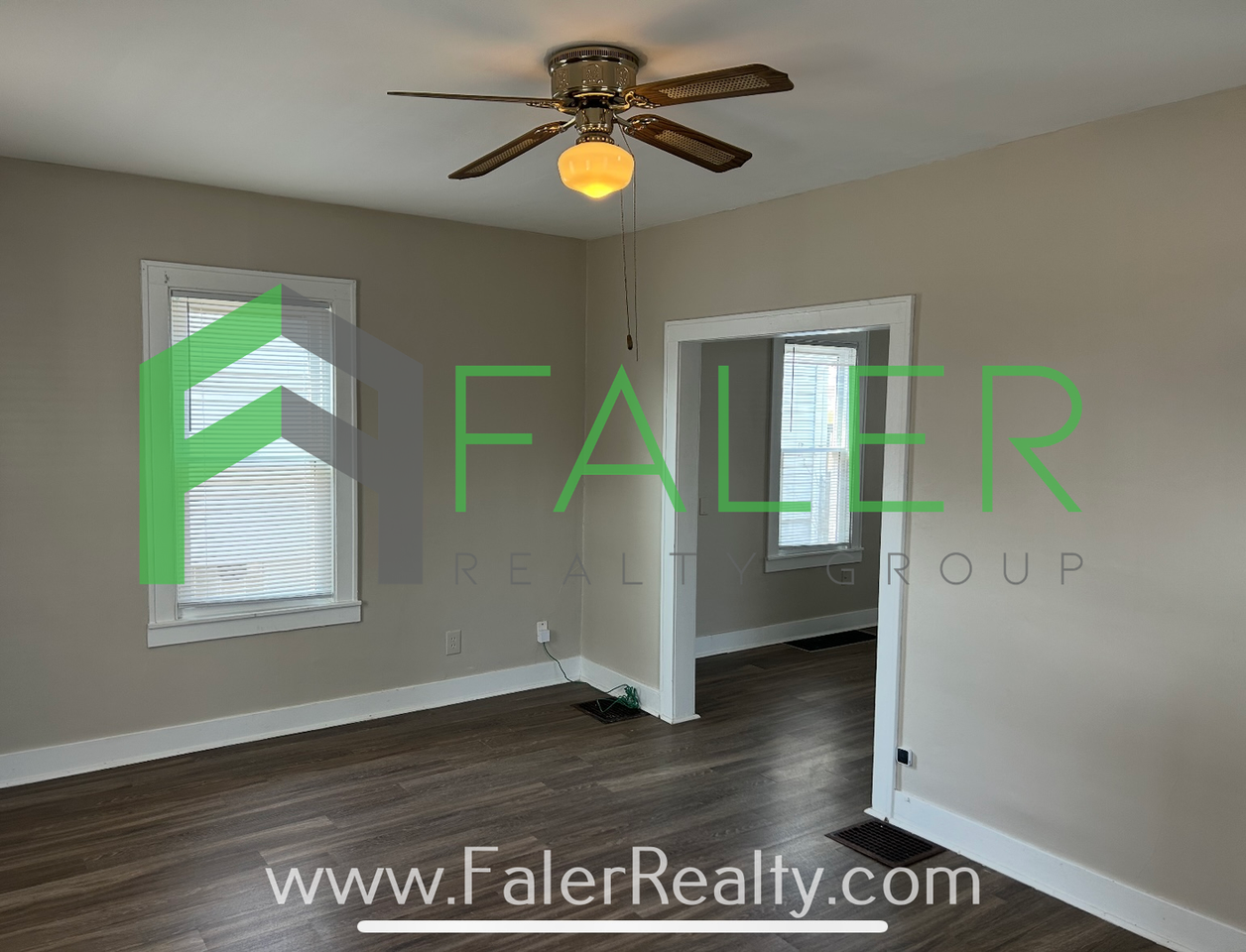 1923 Patterson Rd - Photo 3 of 12