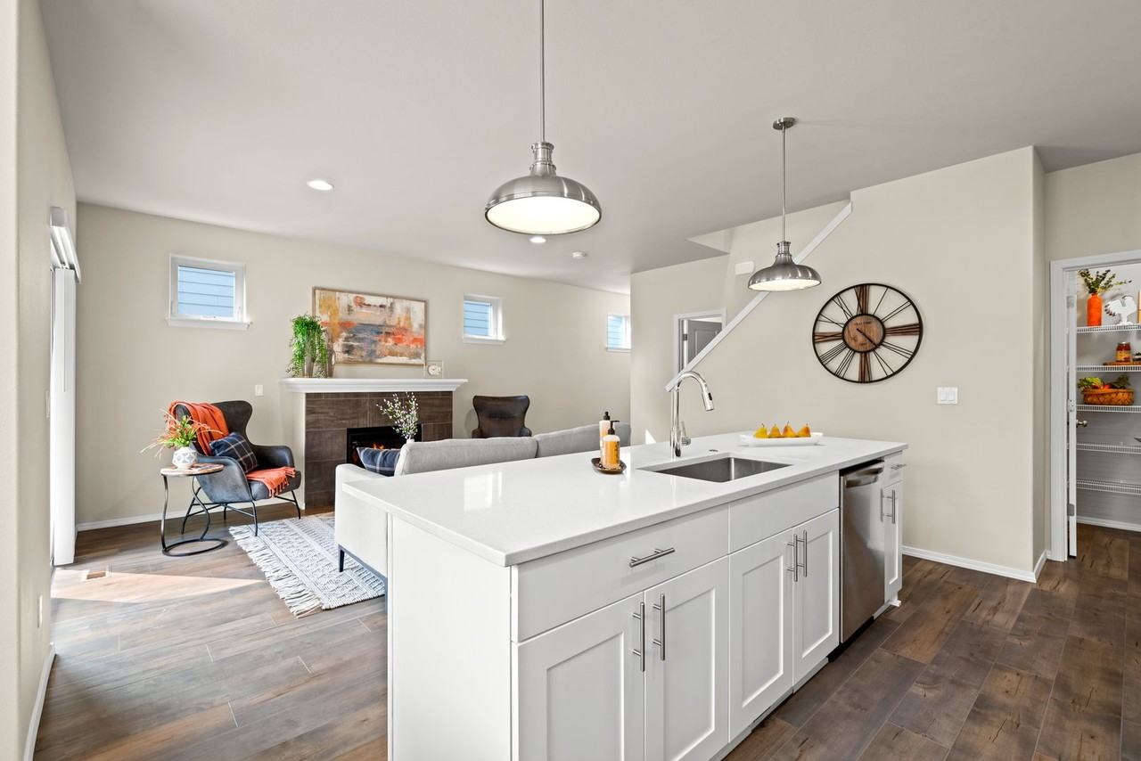 2358 Ne 6th St - Photo 5 of 22