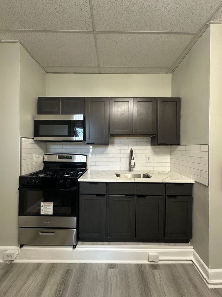 Cedar Tower - Photo 3 of 13