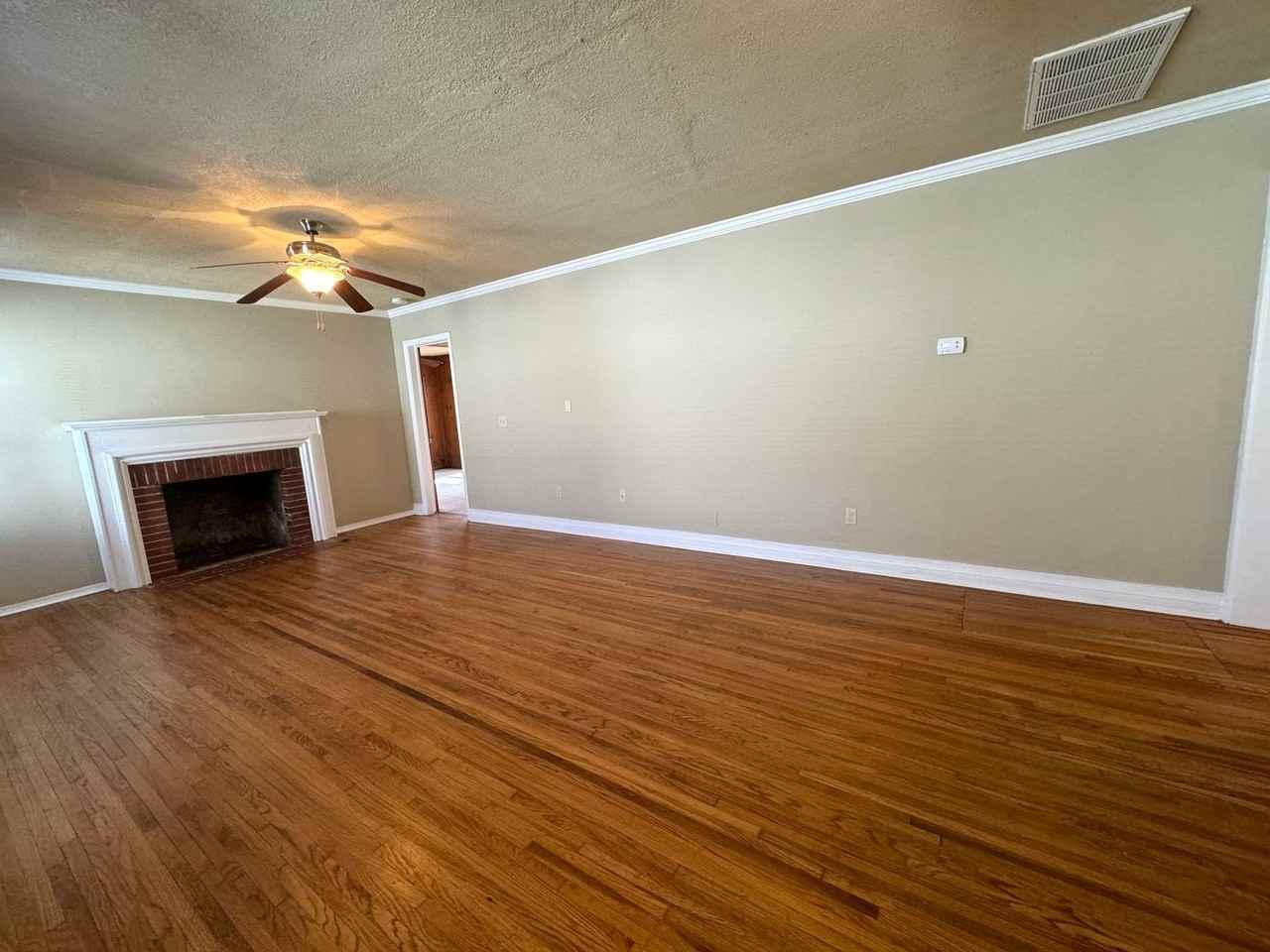 1239 S Richmond Ave - Photo 6 of 25