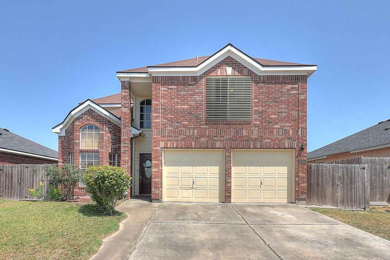 7846 Falcon Dr - Photo 3 of 50
