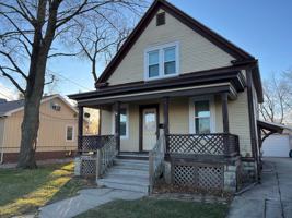 featured image of 1603 S Center St
