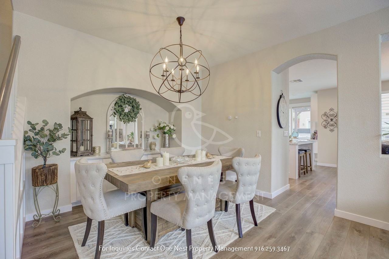 1040 Sierra View Cir #3 - Photo 4 of 28